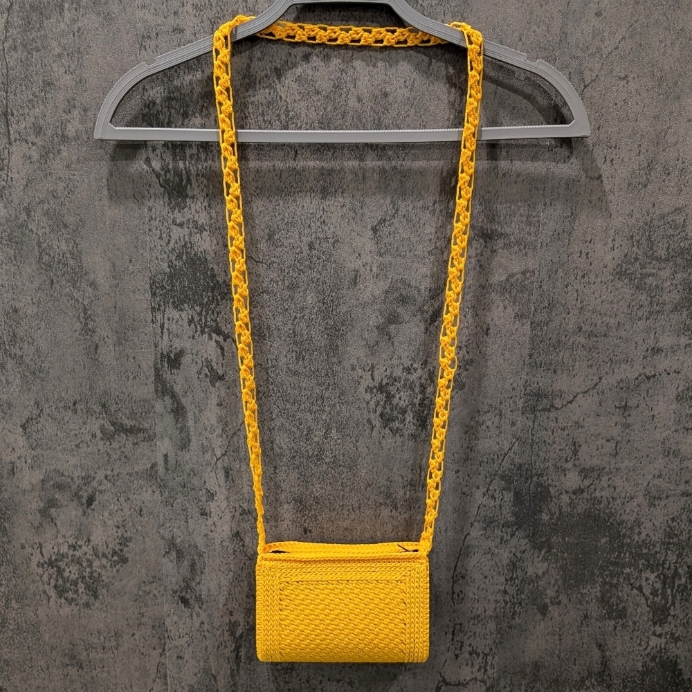 Like New! Yellow crochet woven shoulder crossbody bag cotton rope knit